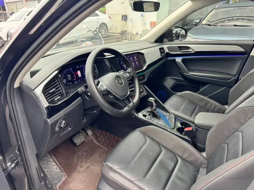 2022 VOLKSWAGEN TAYRON thumbnail 2