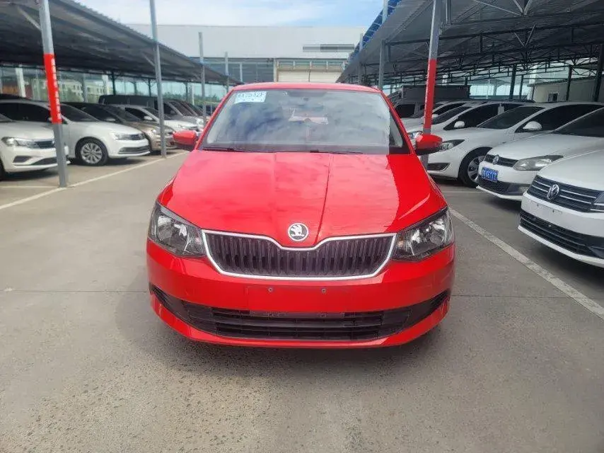 2017 SKODA FABIA thumbnail 2