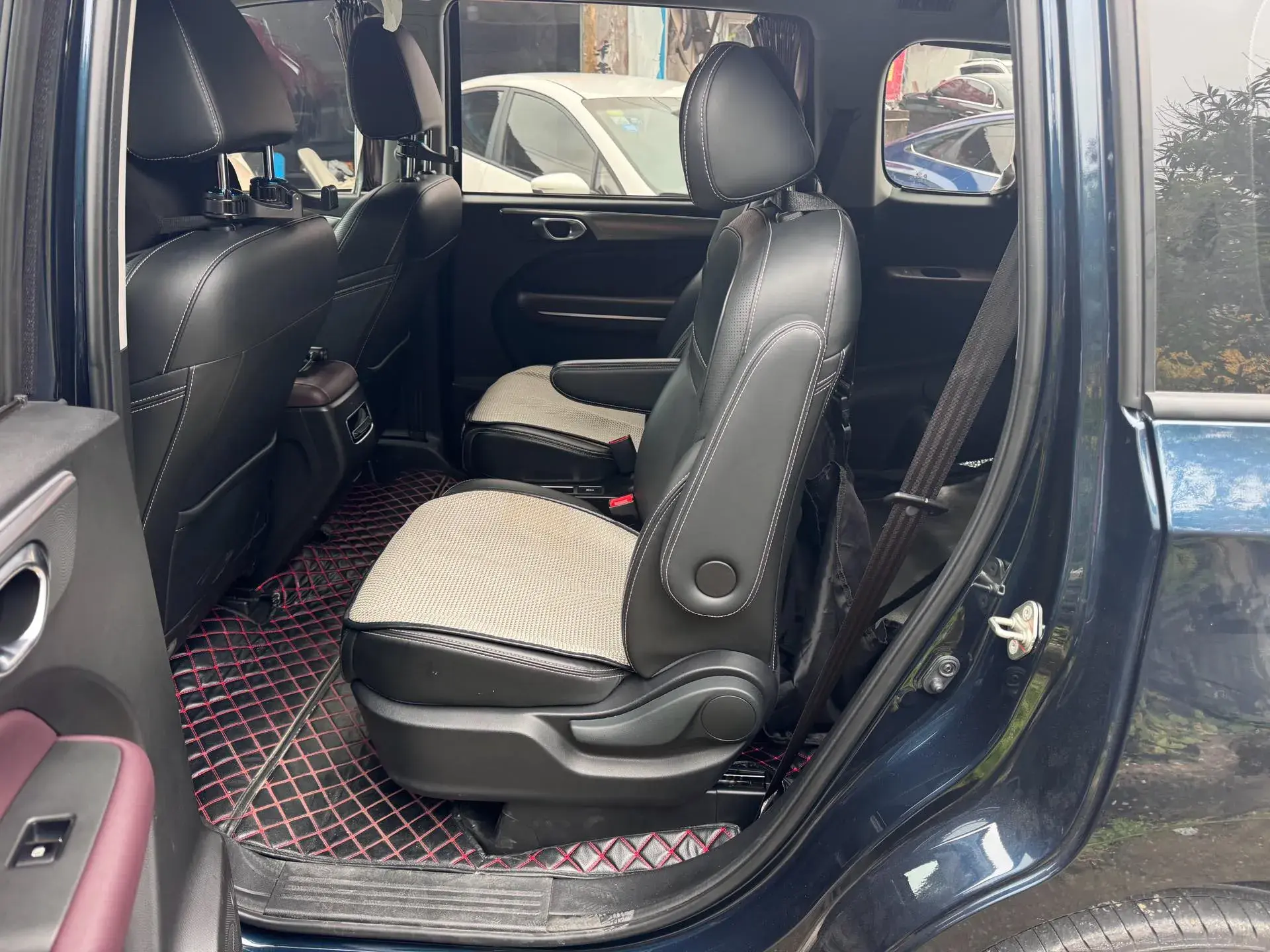 2021 GAC TRUMPCHI thumbnail 3