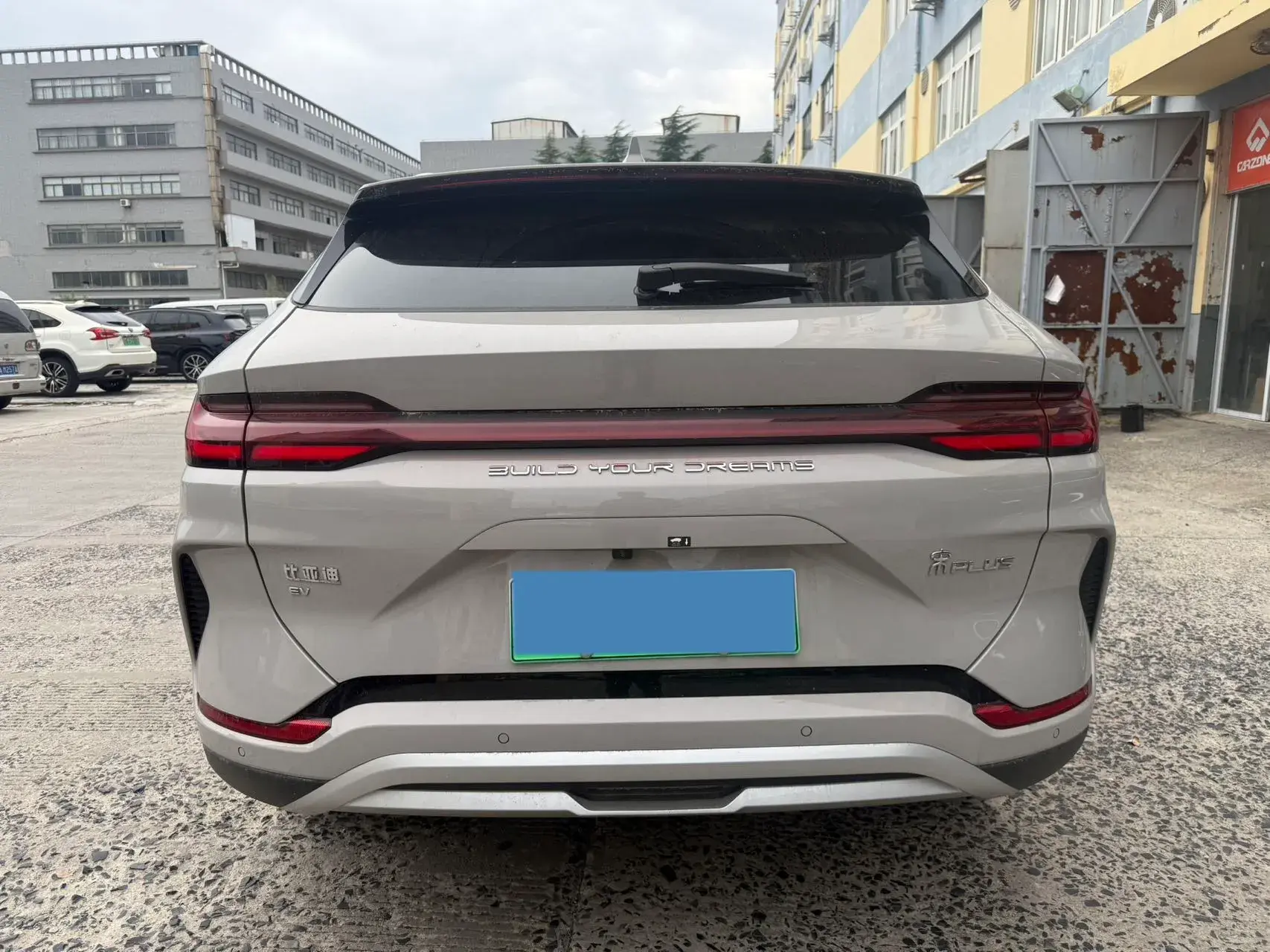 2023 BYD SONG thumbnail 4