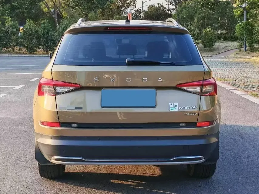 2019 Skoda Kodiak 2.0T 186HP L4 7DCT,autocango,china used car exporter,china ev exporter,chinese used car exporter,chinese used ev exporter