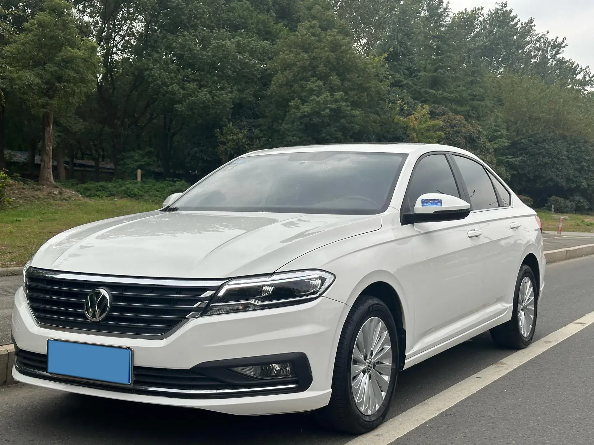 2019 VOLKSWAGEN LAVIDA view 1