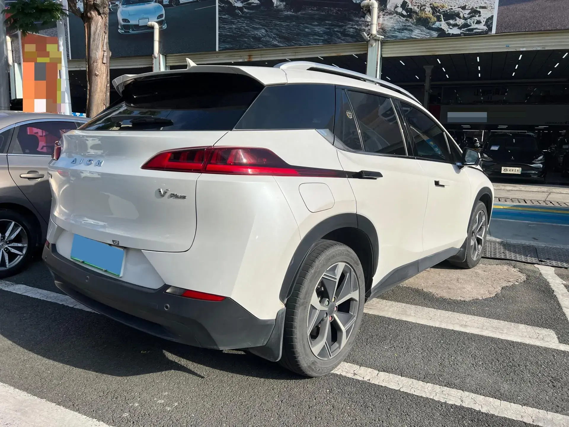 2022 AION V thumbnail 4