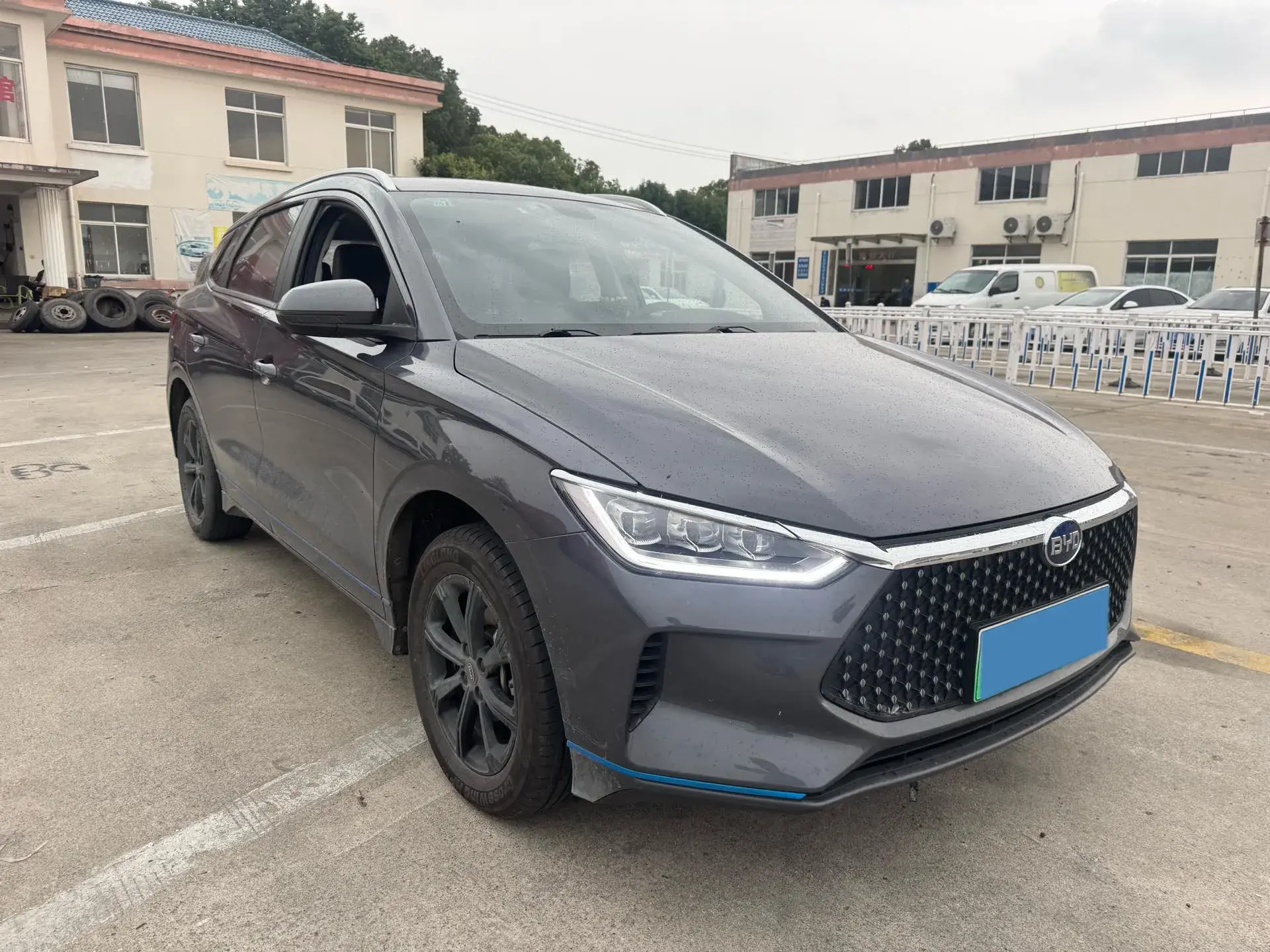 2021 BYD E3 thumbnail 3