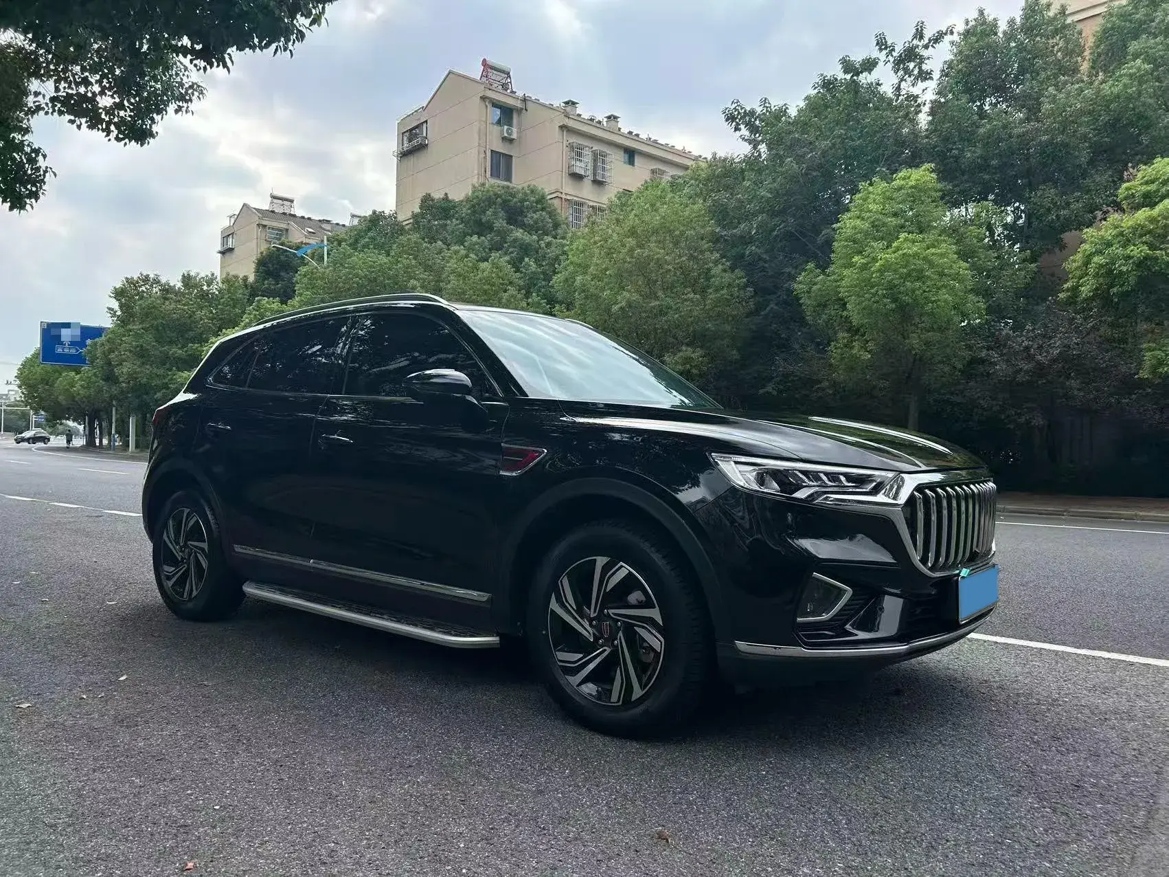 2022 HONGQI HS5 thumbnail 3