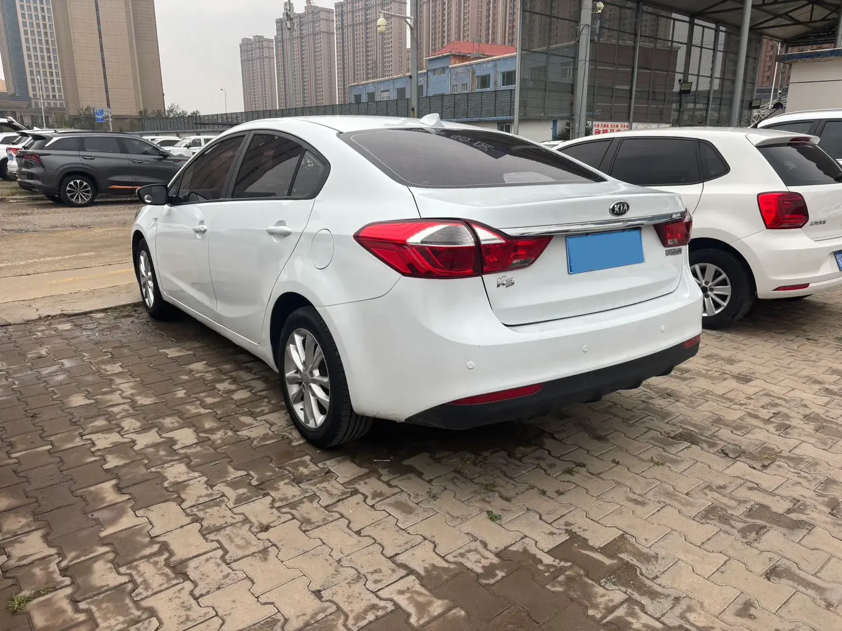 2016 KIA K3 thumbnail 3