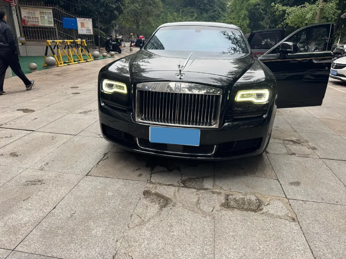 2015 Rolls-Royce Ghost 6.6T 571HP V12 8AT,autocango,china used car exporter,china ev exporter,chinese used car exporter,chinese used ev exporter