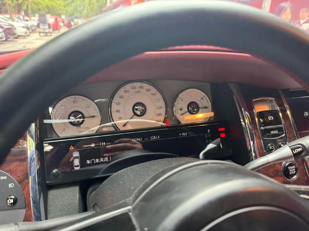 2015 Rolls-Royce Ghost 6.6T 571HP V12 8AT,autocango,china used car exporter,china ev exporter,chinese used car exporter,chinese used ev exporter