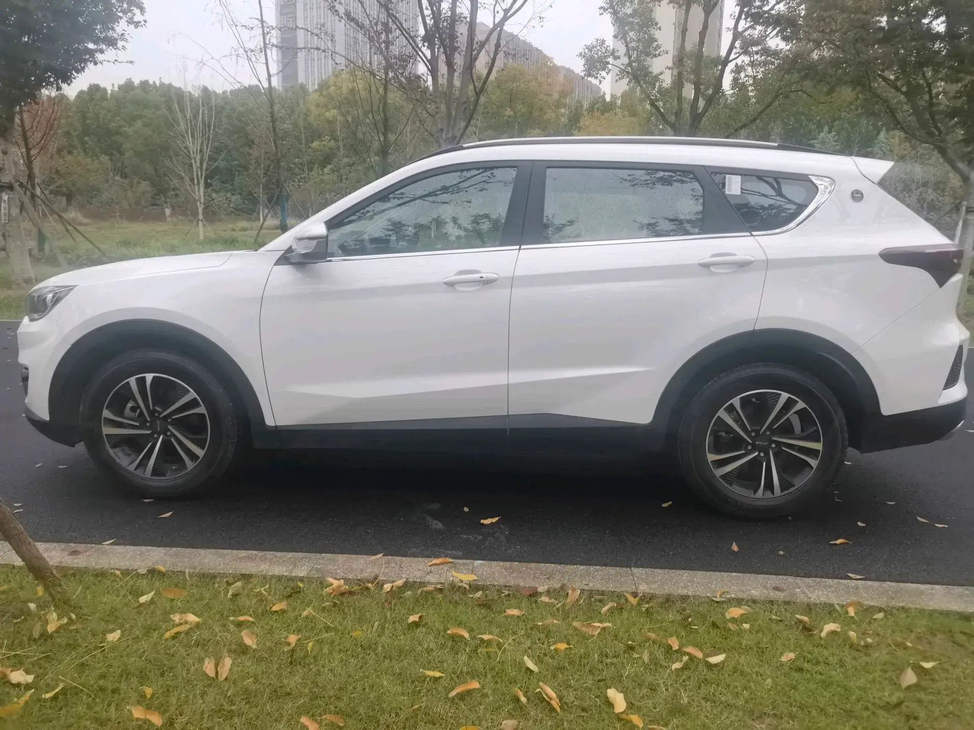 2023 JETOUR X70 thumbnail 4