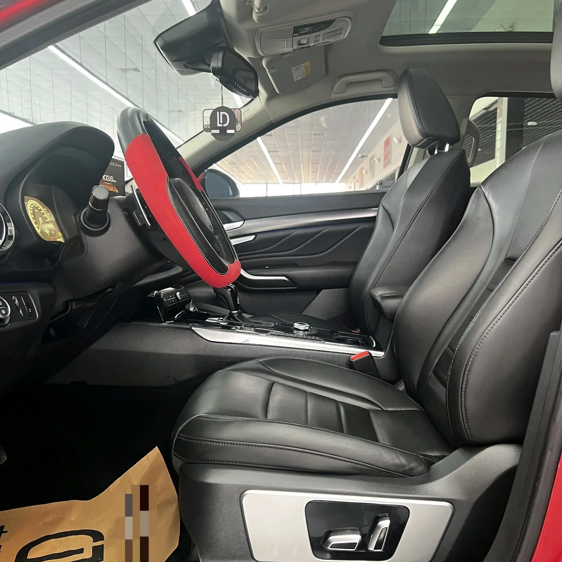 2017 WEY VV5 thumbnail 4