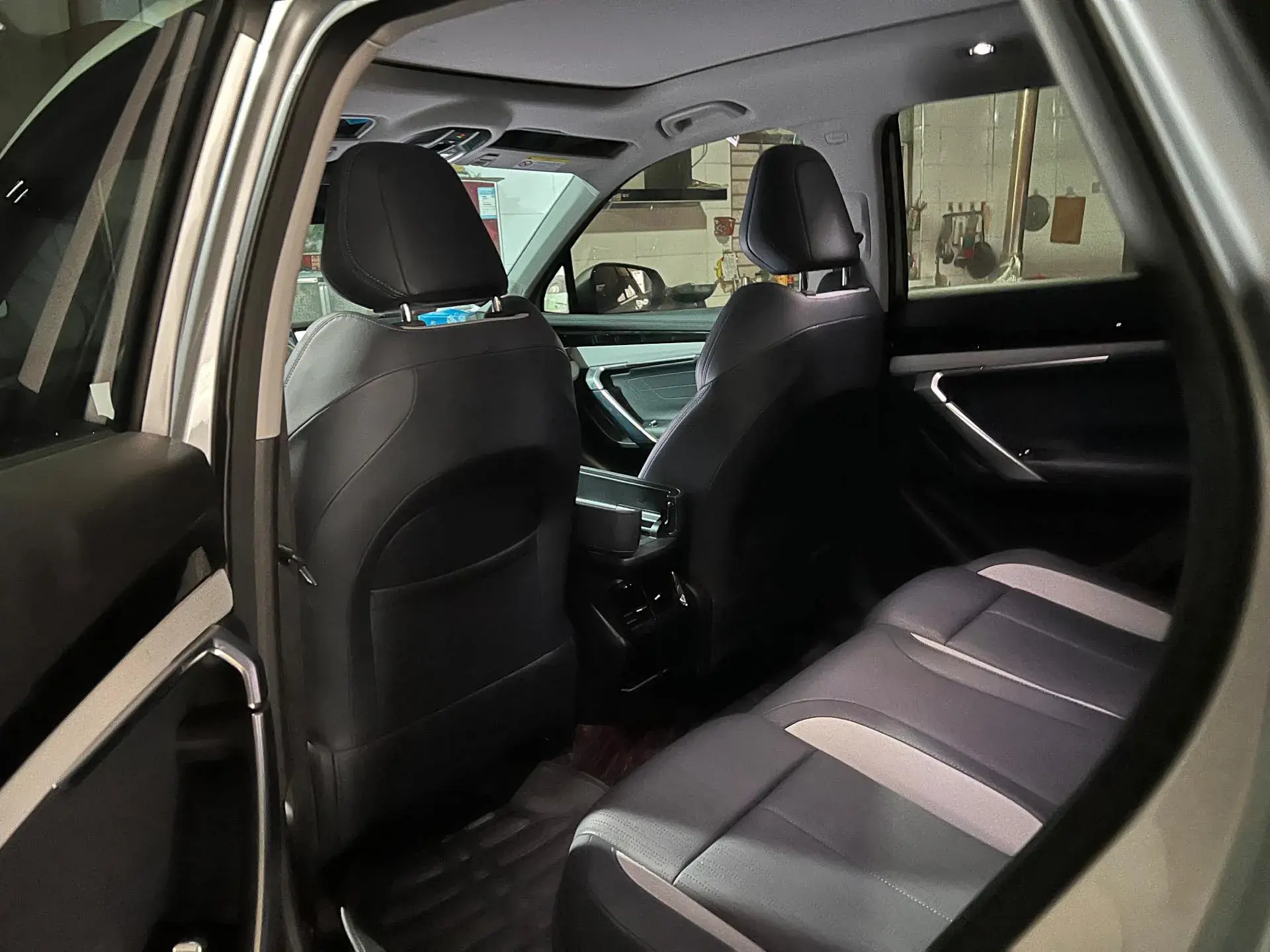 2024 GEELY STARRAY thumbnail 3