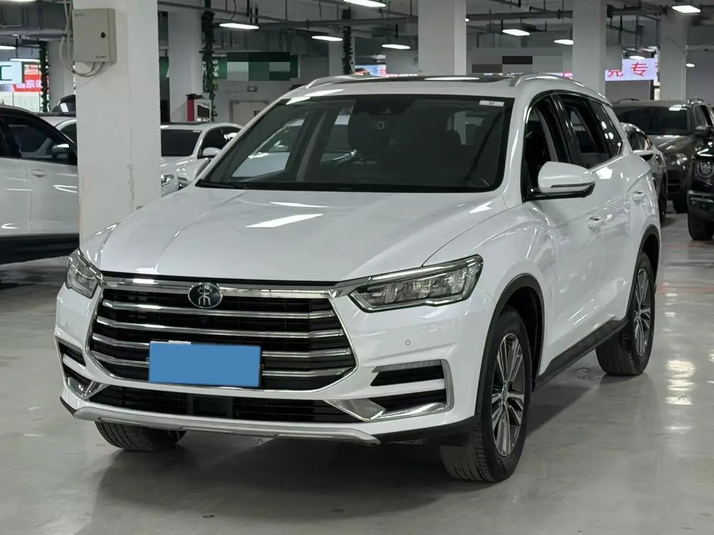 2019 BYD SONG view 1