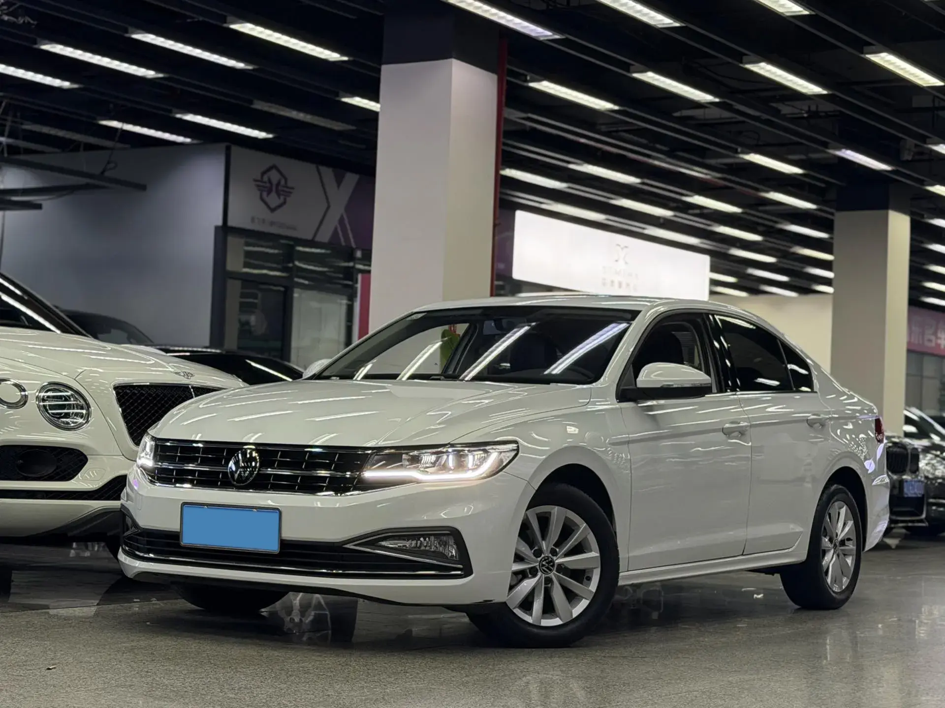 2021 VOLKSWAGEN BORA view 1