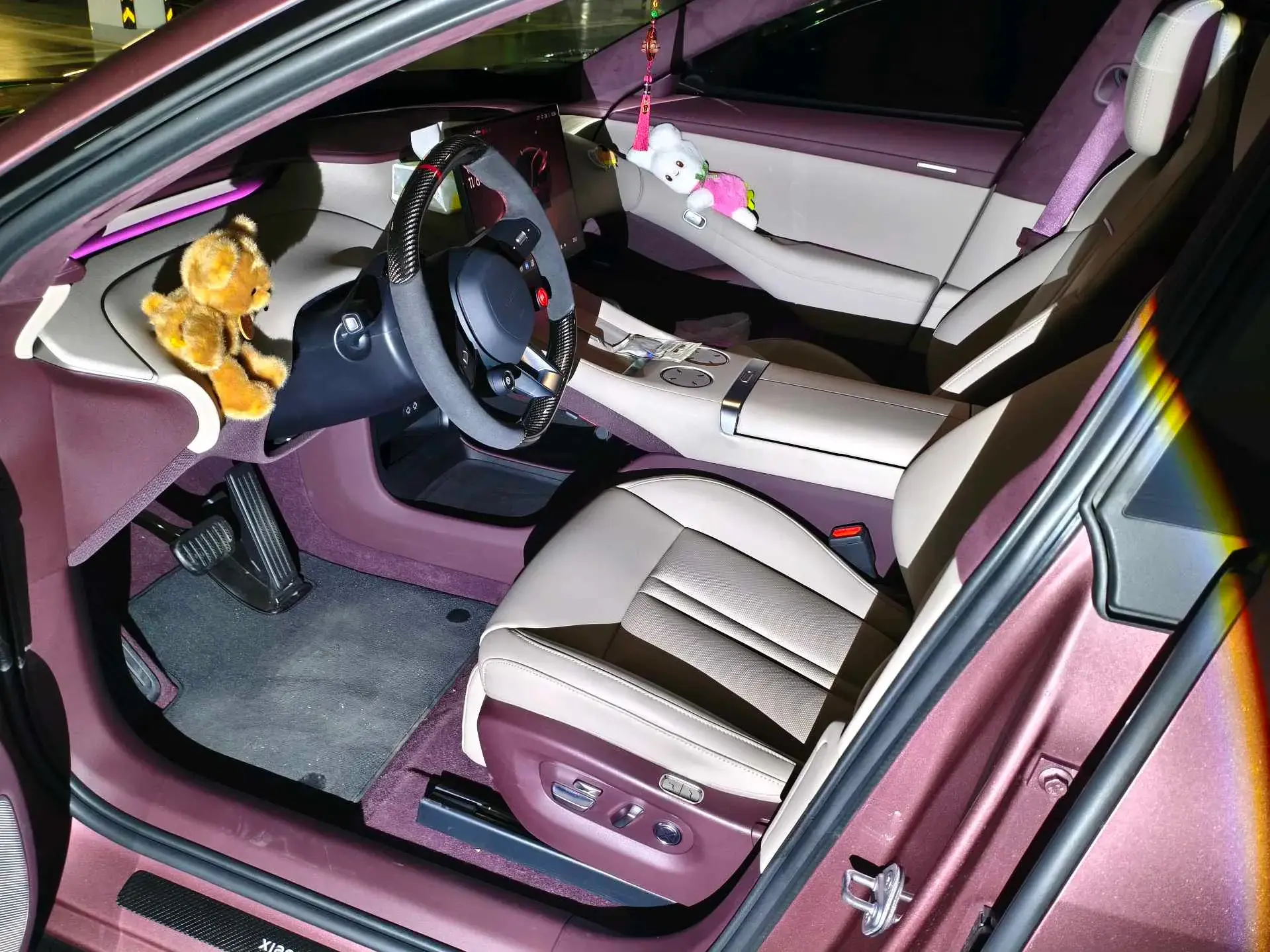 2025 MI YU7 thumbnail 3