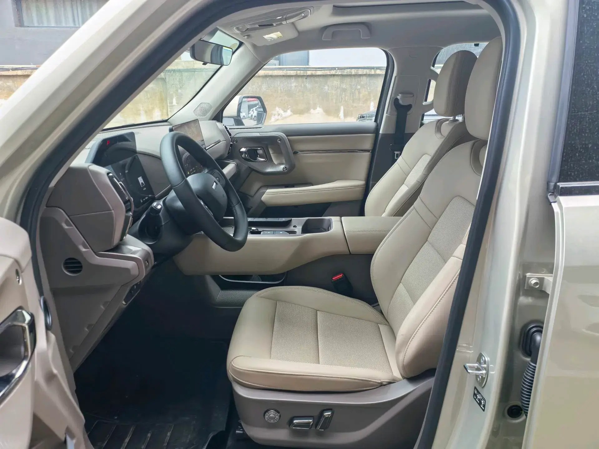 2023 HAVAL DARGO thumbnail 4