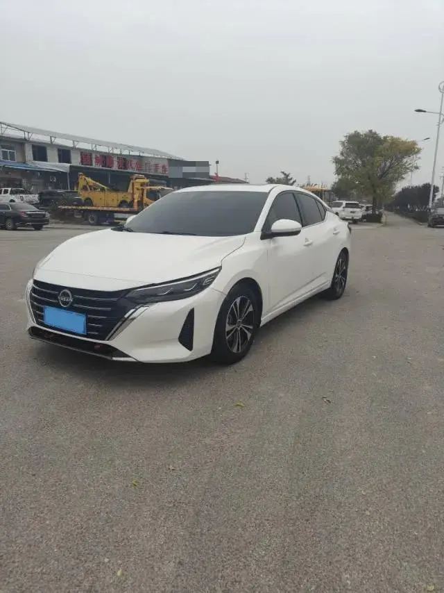 2023 NISSAN SYLPHY view 1