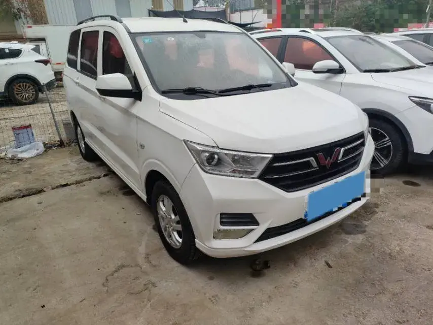 2018 WULING HONGGUANG thumbnail 3