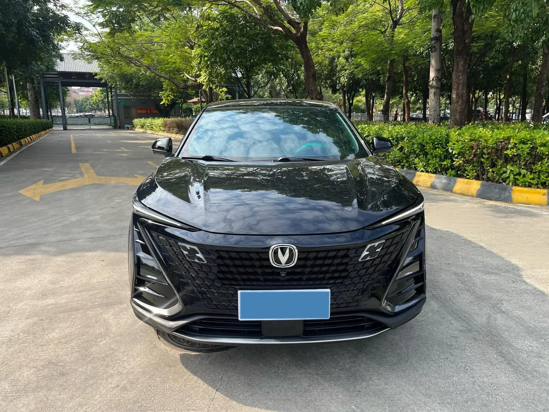 2022 CHANGAN UNI-T thumbnail 2