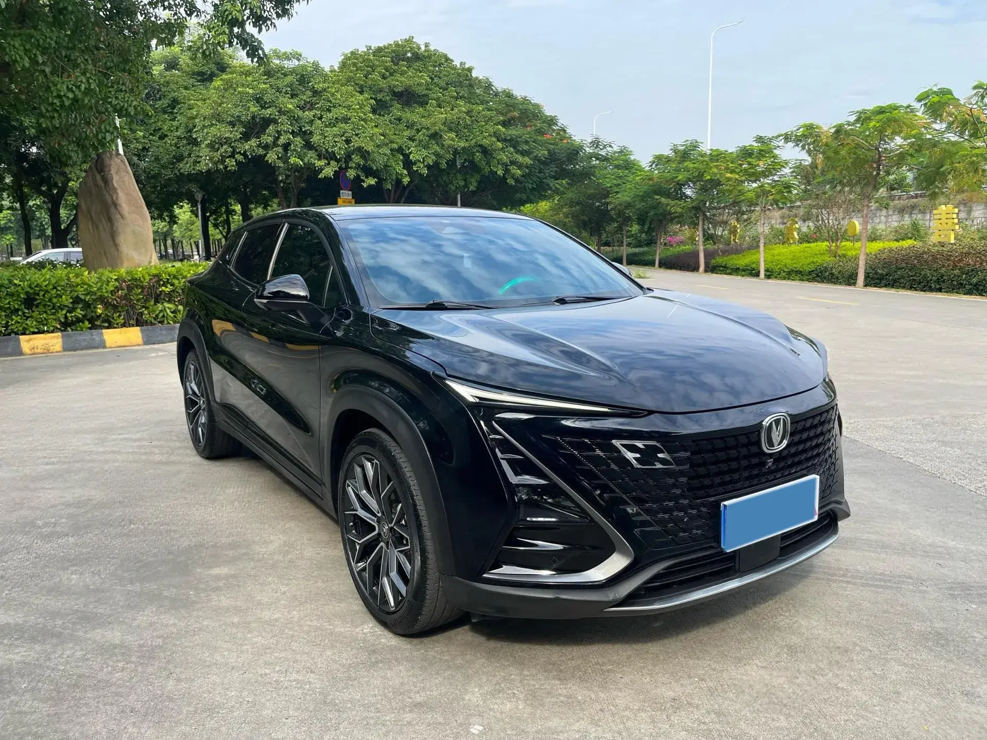 2022 CHANGAN UNI-T thumbnail 3