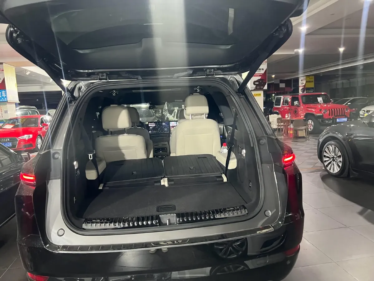 2022 Li L9 Range Extended 154HP REEV 42.6KWH,autocango,china used car exporter,china ev exporter,chinese used car exporter,chinese used ev exporter