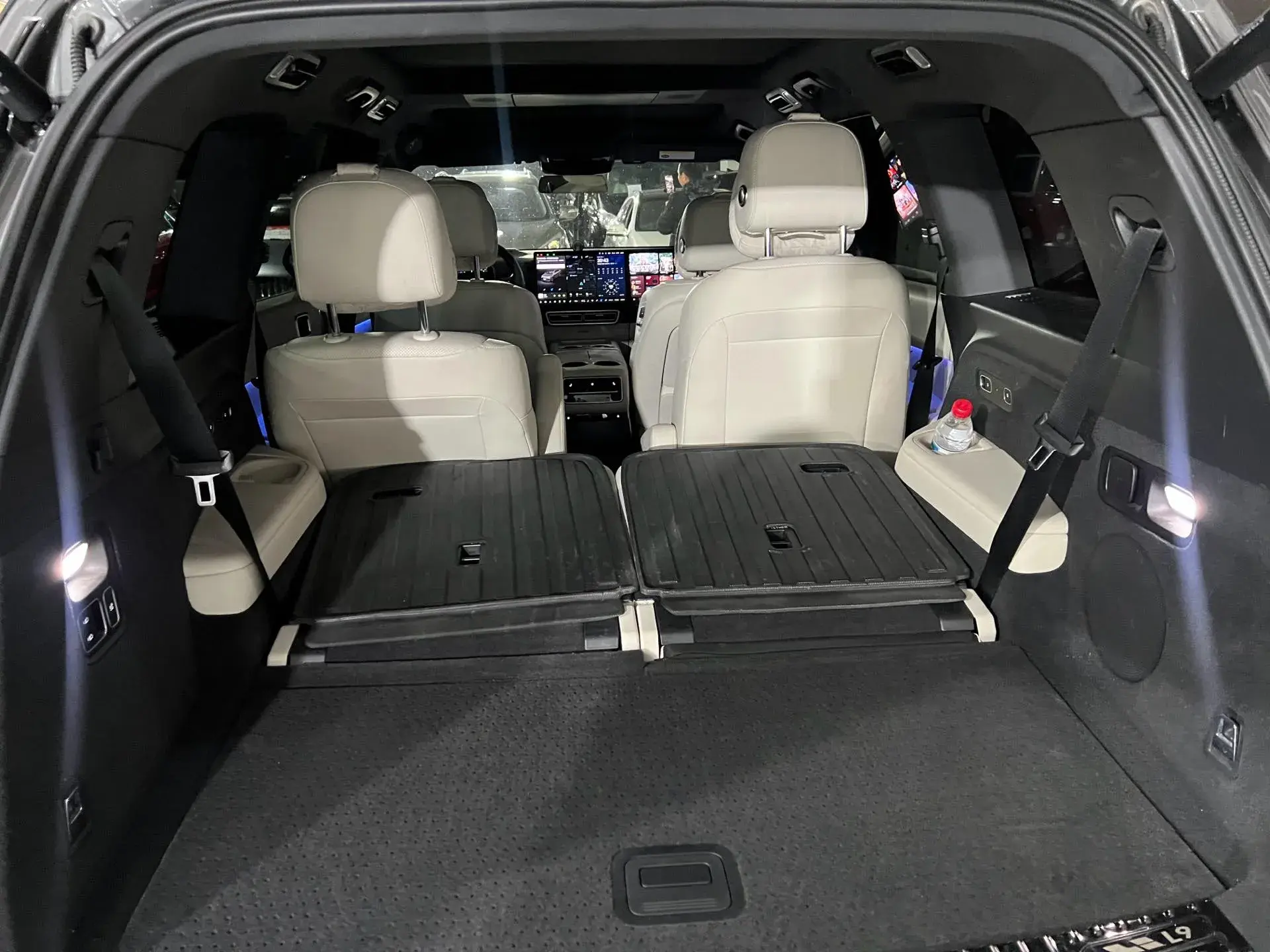 2022 LI L9 thumbnail 4