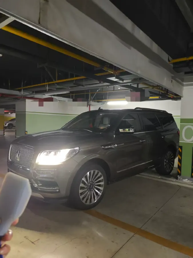 2018 Lincoln Navigator 3.5T 415HP V6 10AT,autocango,china used car exporter,china ev exporter,chinese used car exporter,chinese used ev exporter