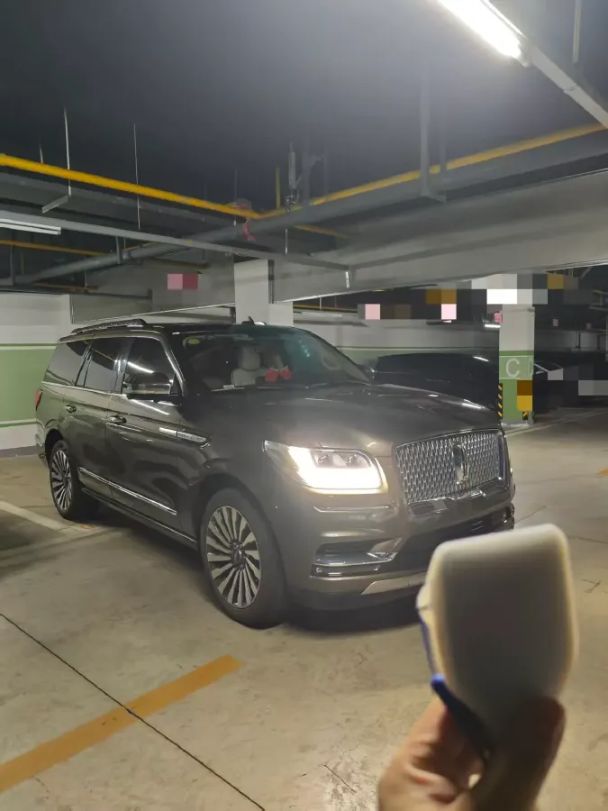 2018 Lincoln Navigator 3.5T 415HP V6 10AT,autocango,china used car exporter,china ev exporter,chinese used car exporter,chinese used ev exporter