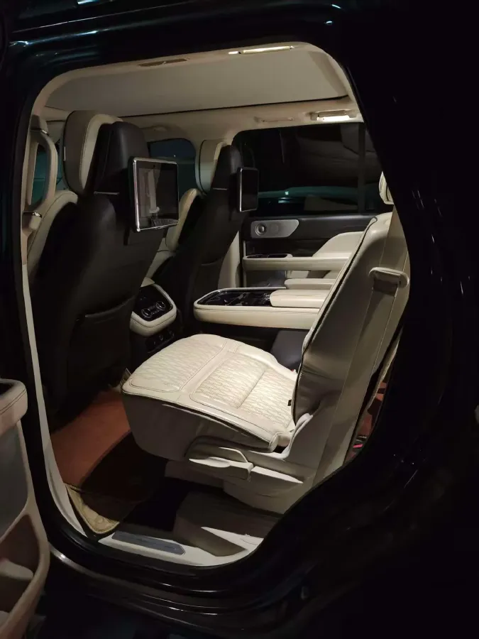 2018 Lincoln Navigator 3.5T 415HP V6 10AT,autocango,china used car exporter,china ev exporter,chinese used car exporter,chinese used ev exporter