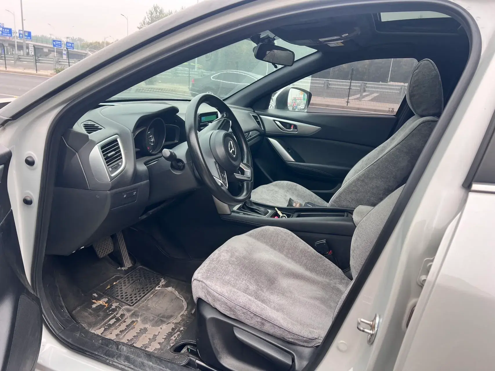 2016 MAZDA CX-4 thumbnail 2