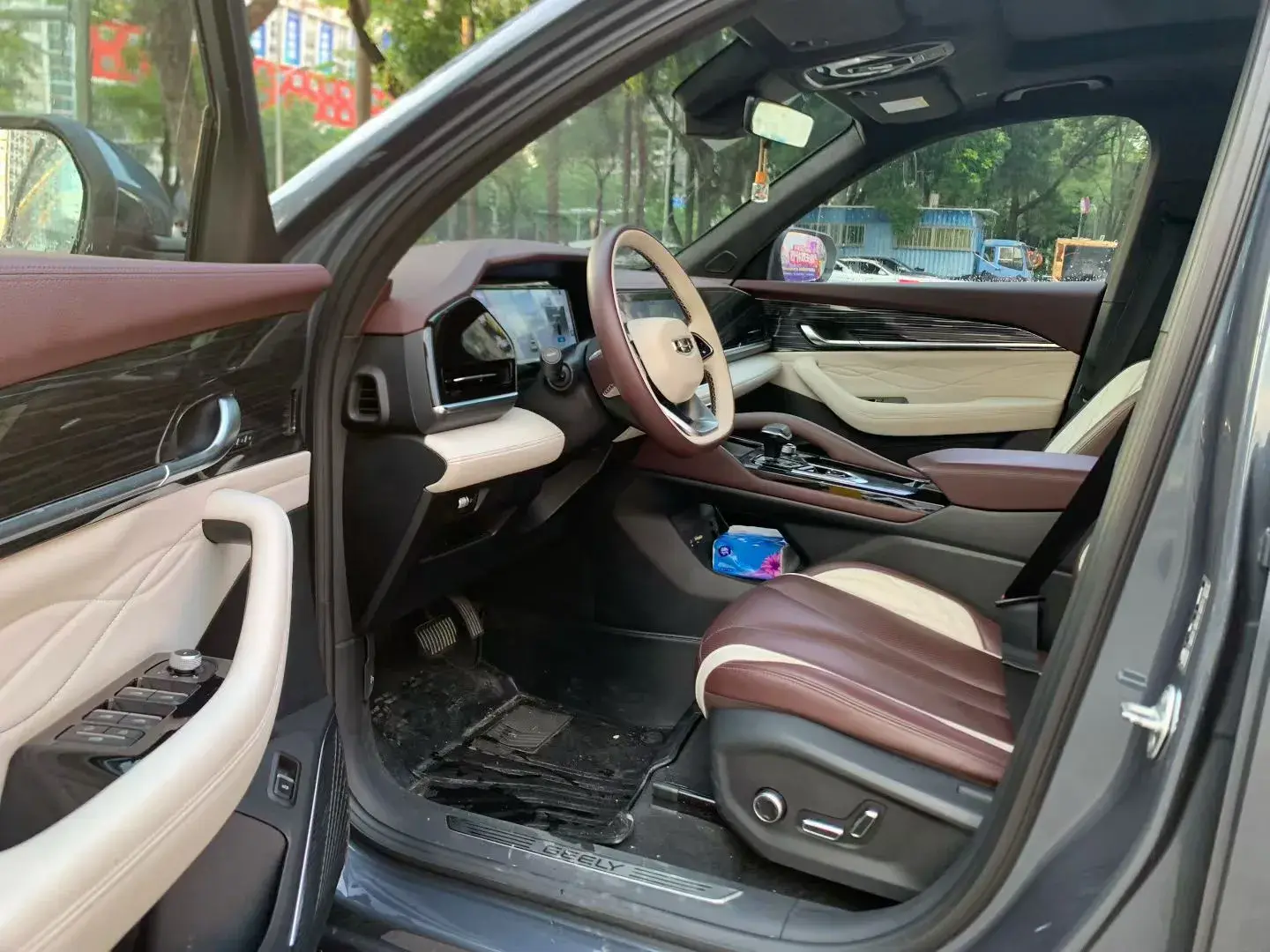 2021 GEELY MONJARO thumbnail 4