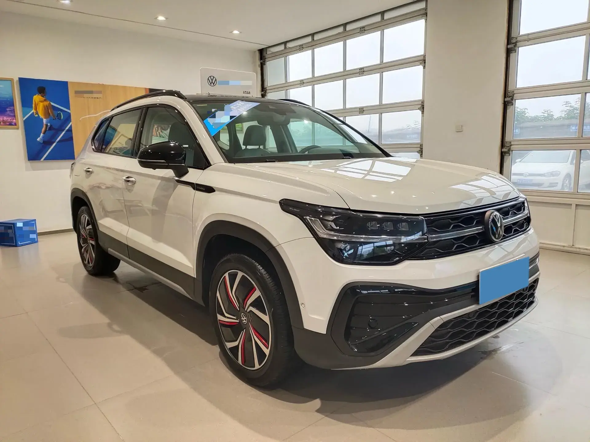 2024 VOLKSWAGEN THARU thumbnail 3