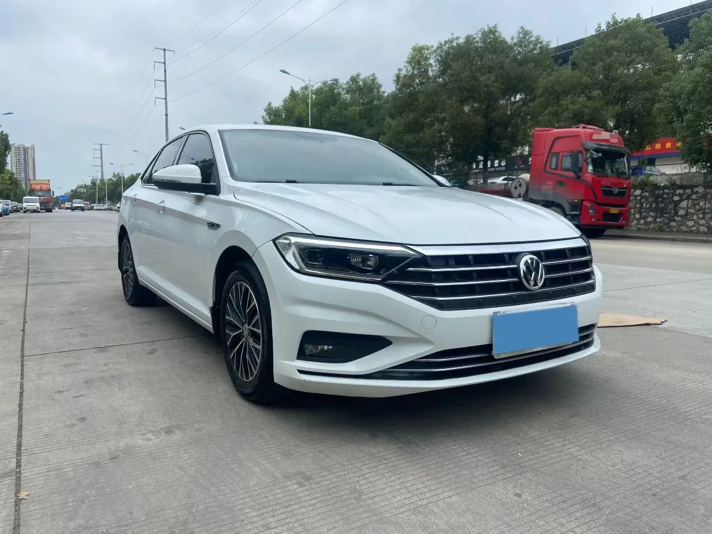 2020 VOLKSWAGEN SAGITAR thumbnail 3