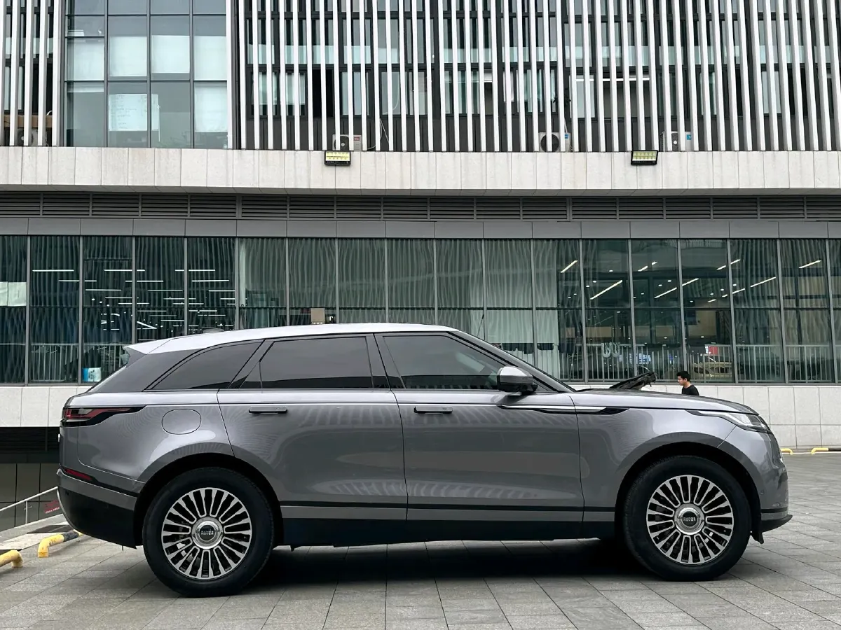 2020 Land Rover Range Rover Velar 2.0T 250HP L4 8AT,autocango,china used car exporter,china ev exporter,chinese used car exporter,chinese used ev exporter