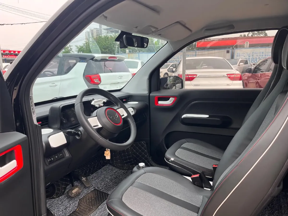 2022 WuLing HongGuang MINI EV BEV 26.5KWH,autocango,china used car exporter,china ev exporter,chinese used car exporter,chinese used ev exporter