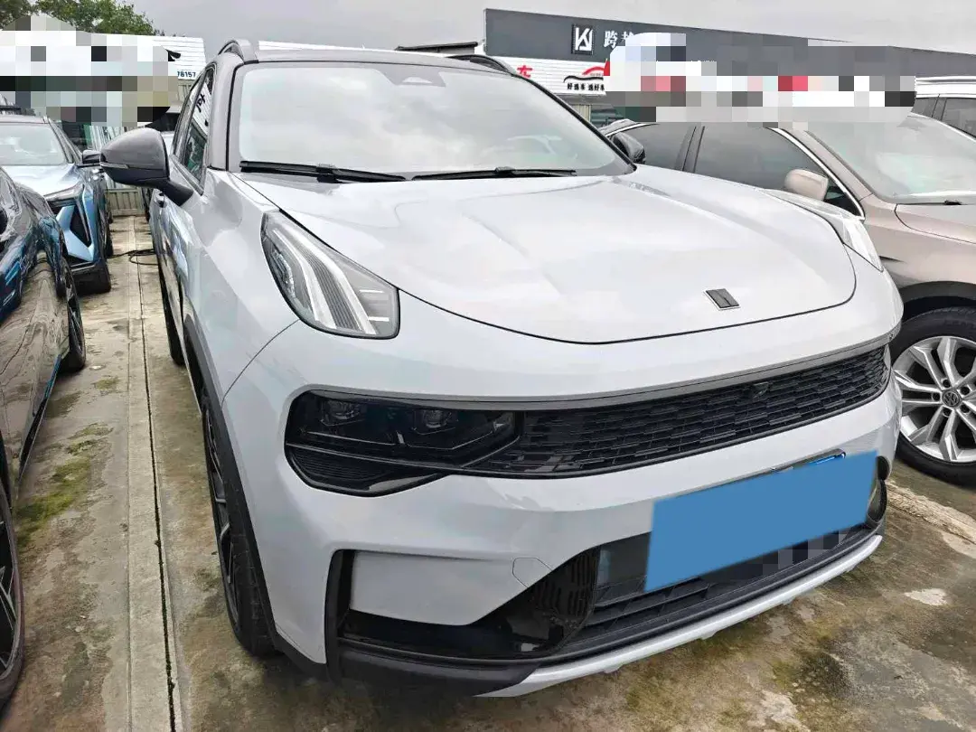 2022 LYNK&CO 01 thumbnail 3