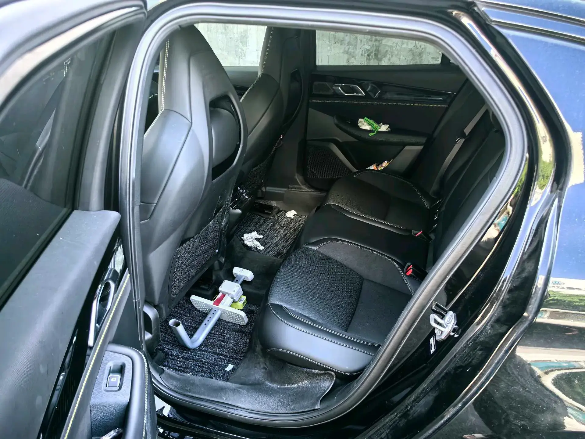 2023 LYNK&CO 03 thumbnail 4