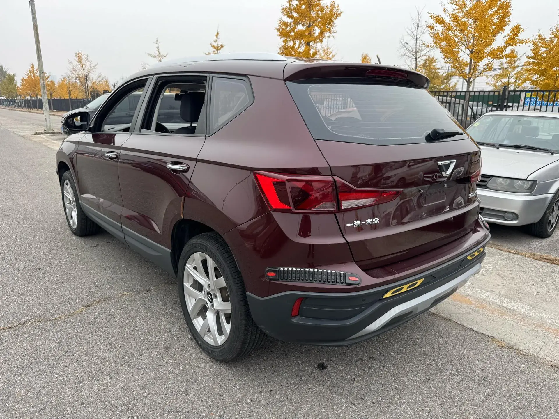 2019 JETTA VS5 thumbnail 3