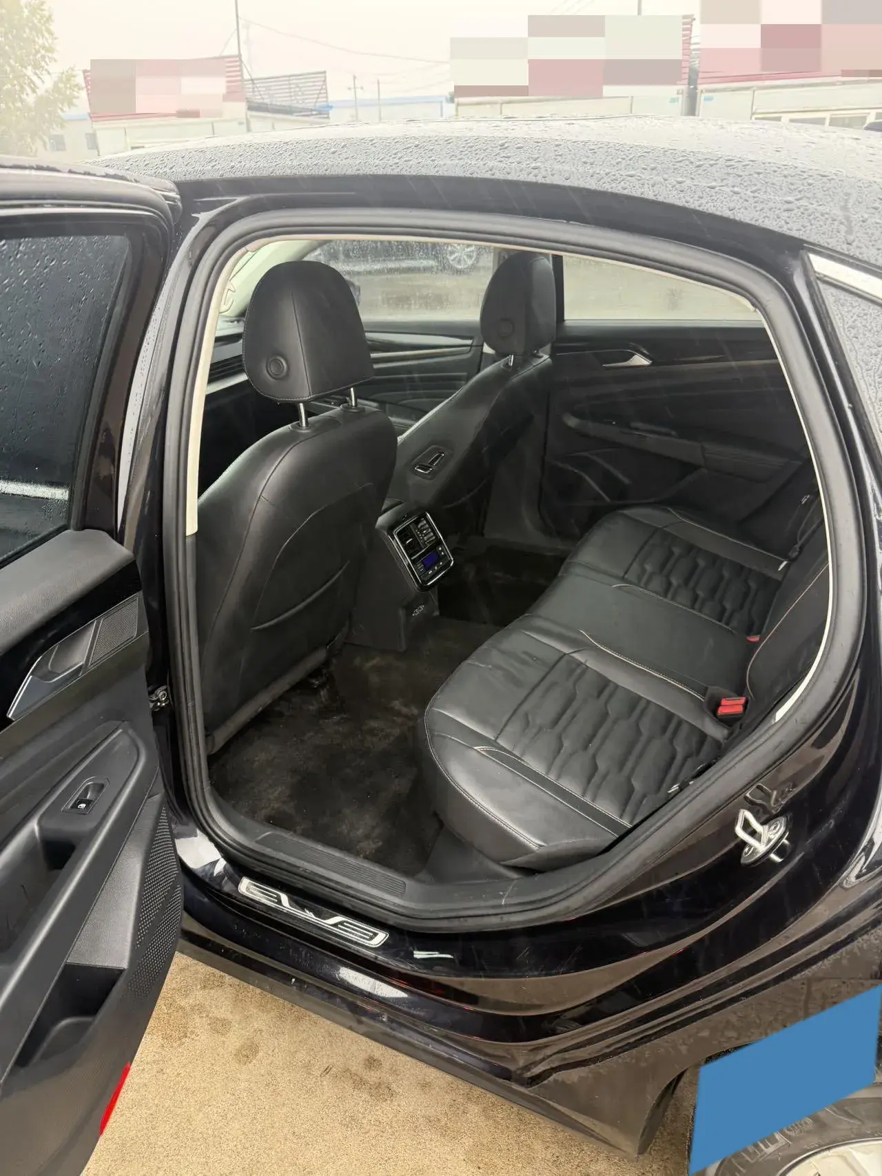 2019 VOLKSWAGEN PASSAT thumbnail 4