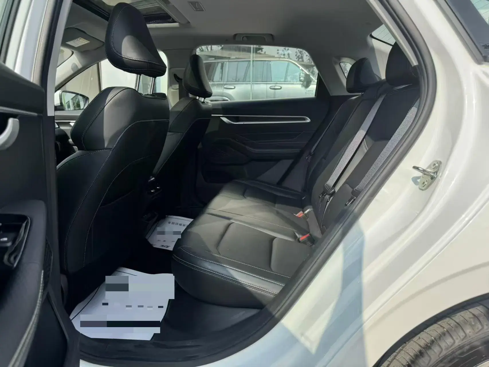 2025 GEELY EMGRAND thumbnail 4