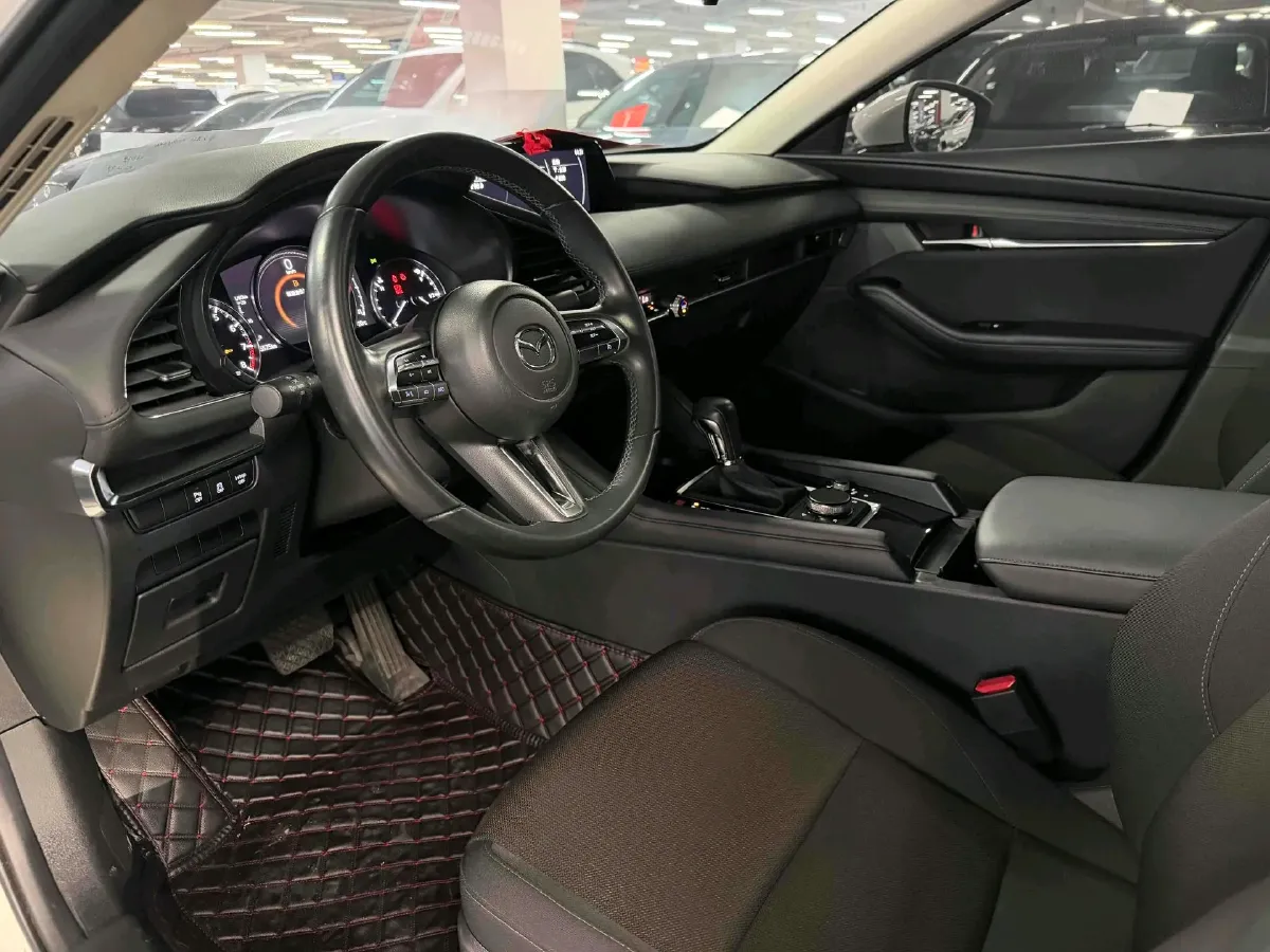 2022 Mazda 3 Axela 2.0L 158HP L4 6AT,autocango,china used car exporter,china ev exporter,chinese used car exporter,chinese used ev exporter