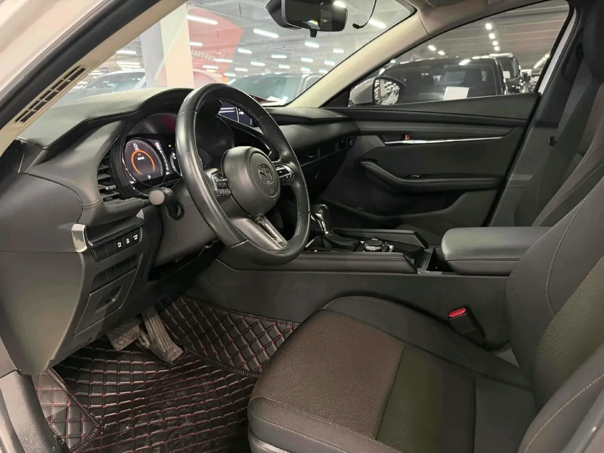 2022 Mazda 3 Axela 2.0L 158HP L4 6AT,autocango,china used car exporter,china ev exporter,chinese used car exporter,chinese used ev exporter