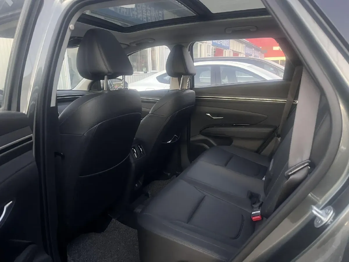 2022 Hyundai Tucson 2.0L 150HP L4 6AT Hybrid,autocango,china used car exporter,china ev exporter,chinese used car exporter,chinese used ev exporter