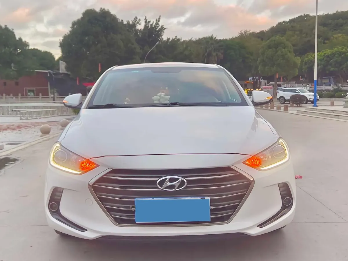 2016 Hyundai Elantra 1.6L 128HP L4 6MT,autocango,china used car exporter,china ev exporter,chinese used car exporter,chinese used ev exporter