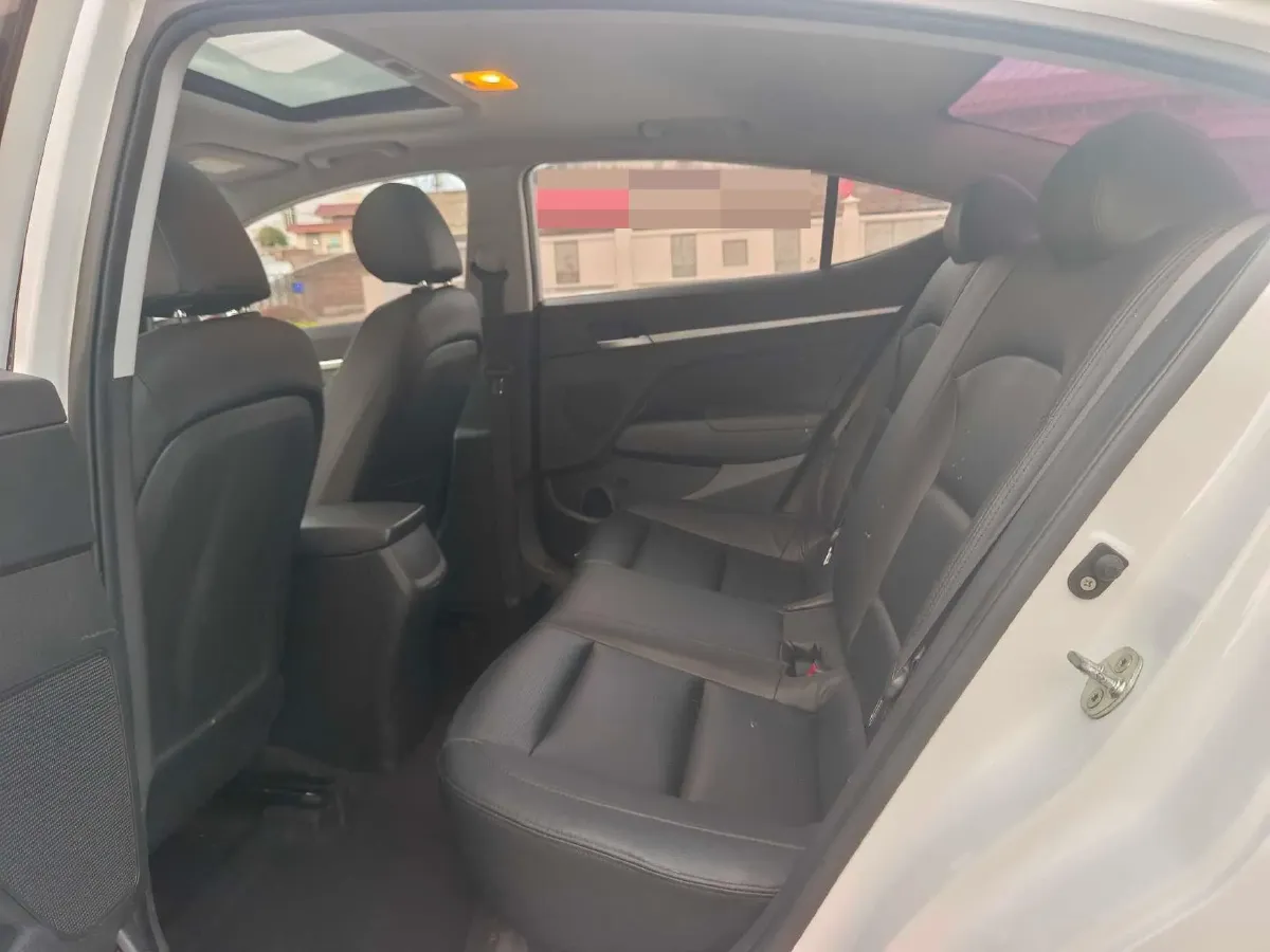 2016 Hyundai Elantra 1.6L 128HP L4 6MT,autocango,china used car exporter,china ev exporter,chinese used car exporter,chinese used ev exporter