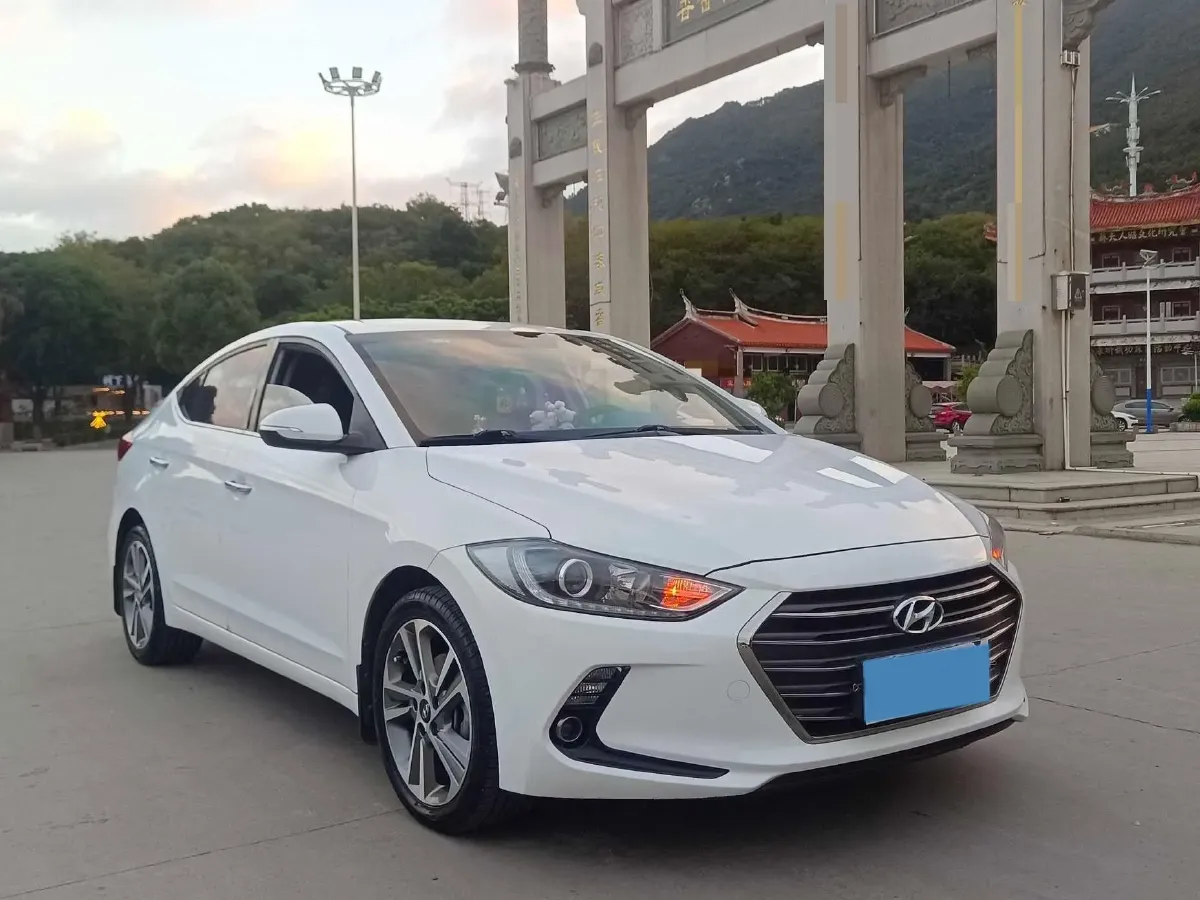 2016 Hyundai Elantra 1.6L 128HP L4 6MT,autocango,china used car exporter,china ev exporter,chinese used car exporter,chinese used ev exporter