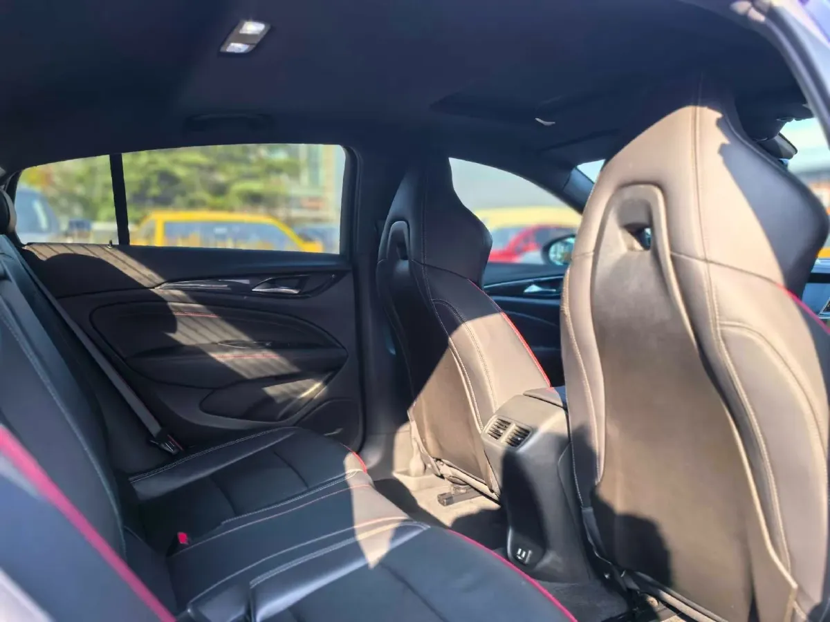 2021 Buick Regal 2.0T 237HP L4 9AT,autocango,china used car exporter,china ev exporter,chinese used car exporter,chinese used ev exporter