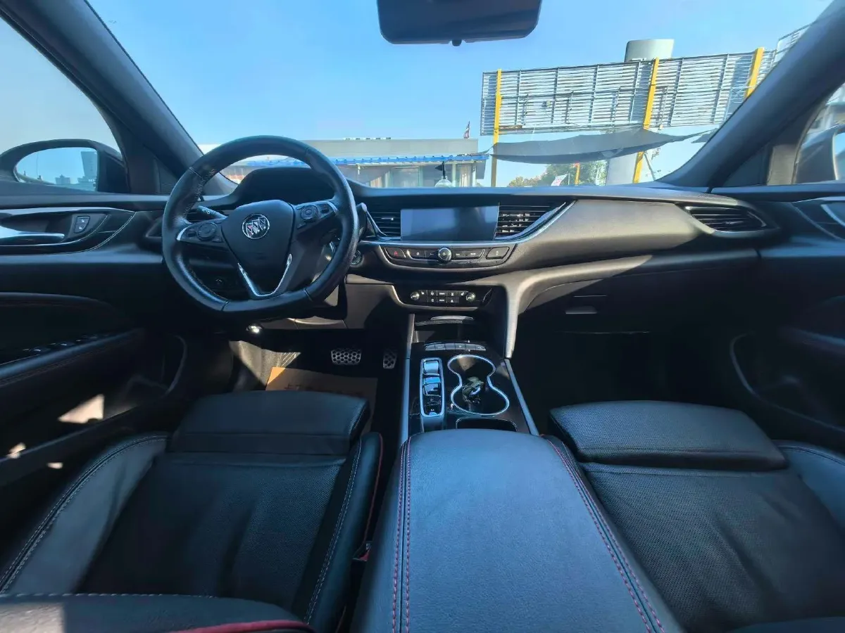 2021 Buick Regal 2.0T 237HP L4 9AT,autocango,china used car exporter,china ev exporter,chinese used car exporter,chinese used ev exporter