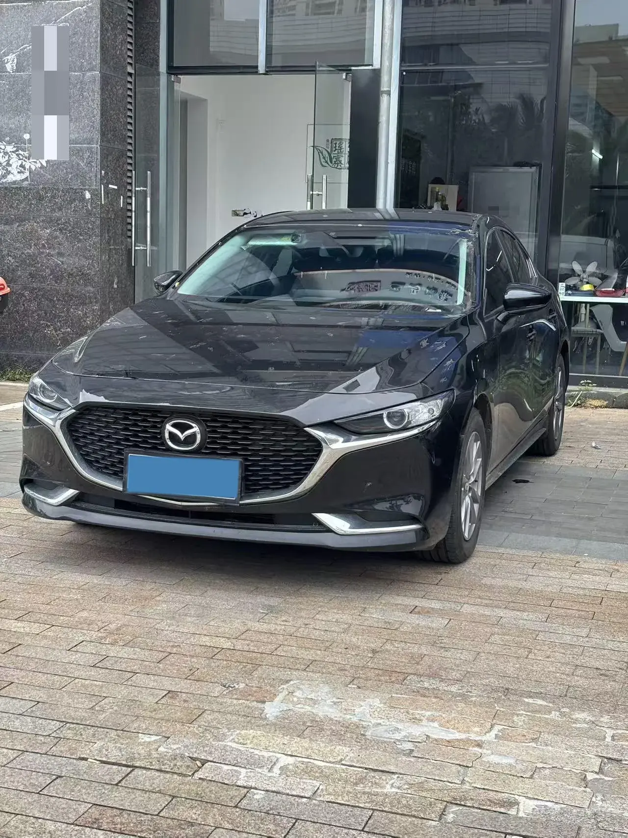 2023 MAZDA 3 view 1