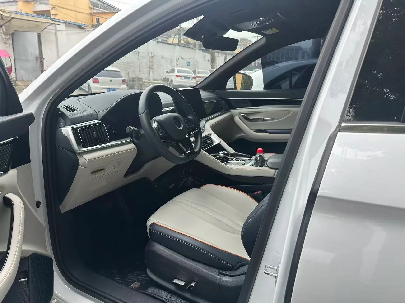 2023 BYD SONG thumbnail 3