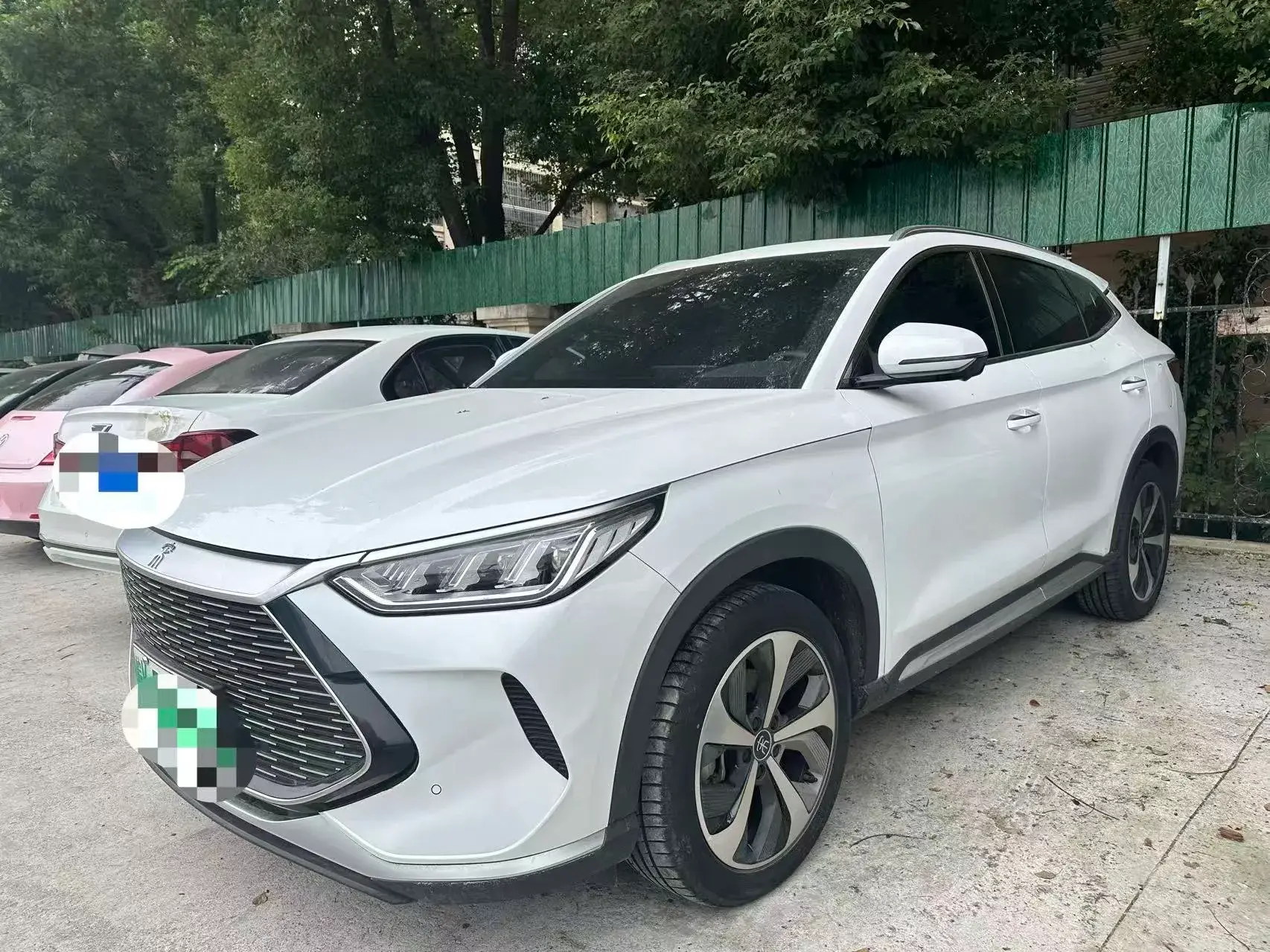 2023 BYD SONG view 1